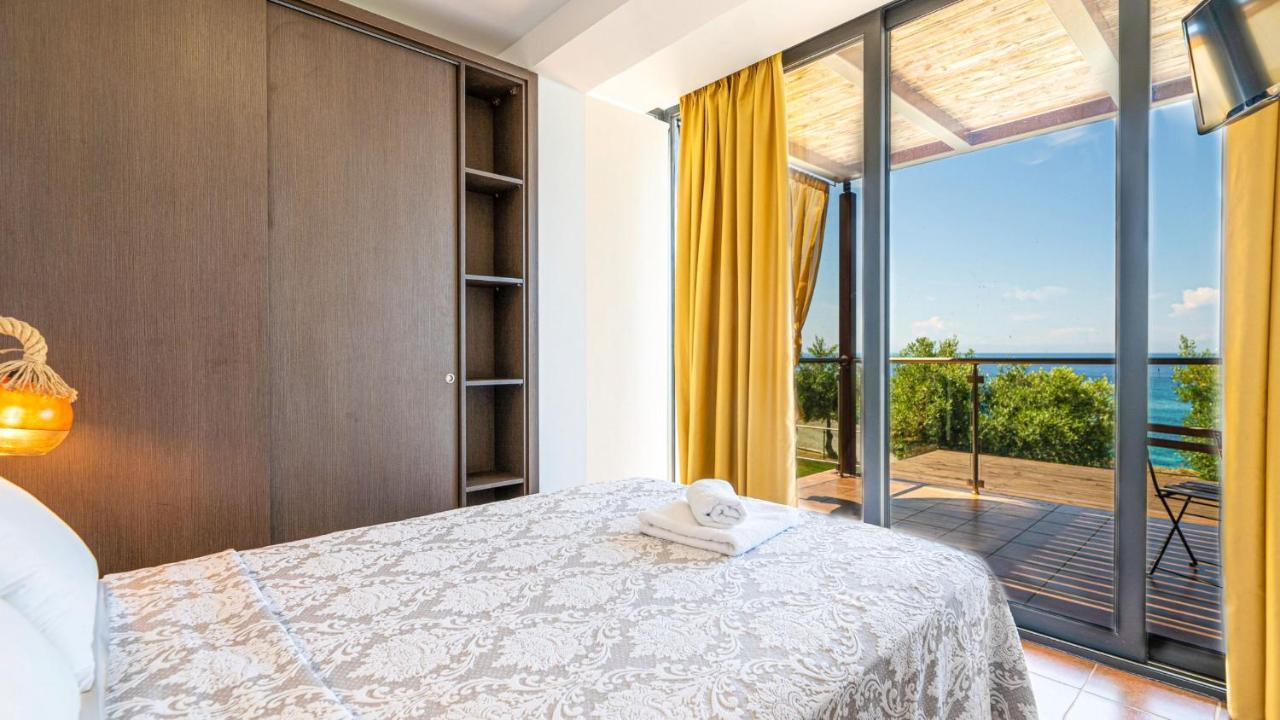 Kalma Villa Dio Nea Moudania Esterno foto